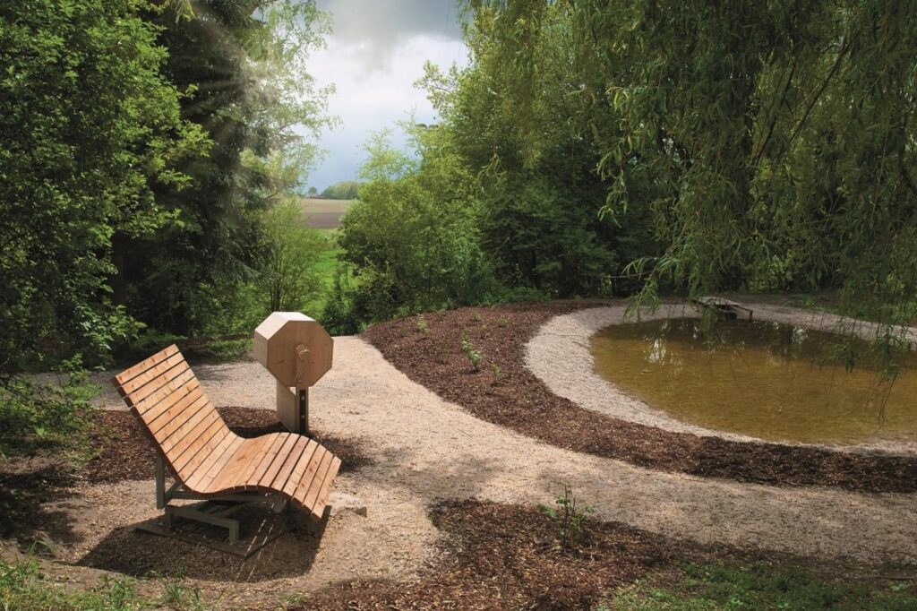 Erlebnisteich mit Naturlehrpfad